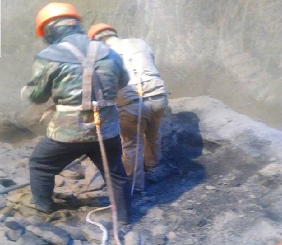 個舊電廠灰?guī)烨鍘旃?安全與專業(yè)并重,共創(chuàng)美好綠色未來